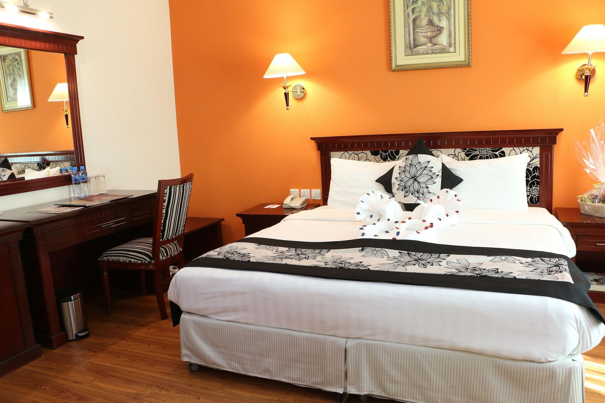 מנאמה Pars International Hotel מראה חיצוני תמונה