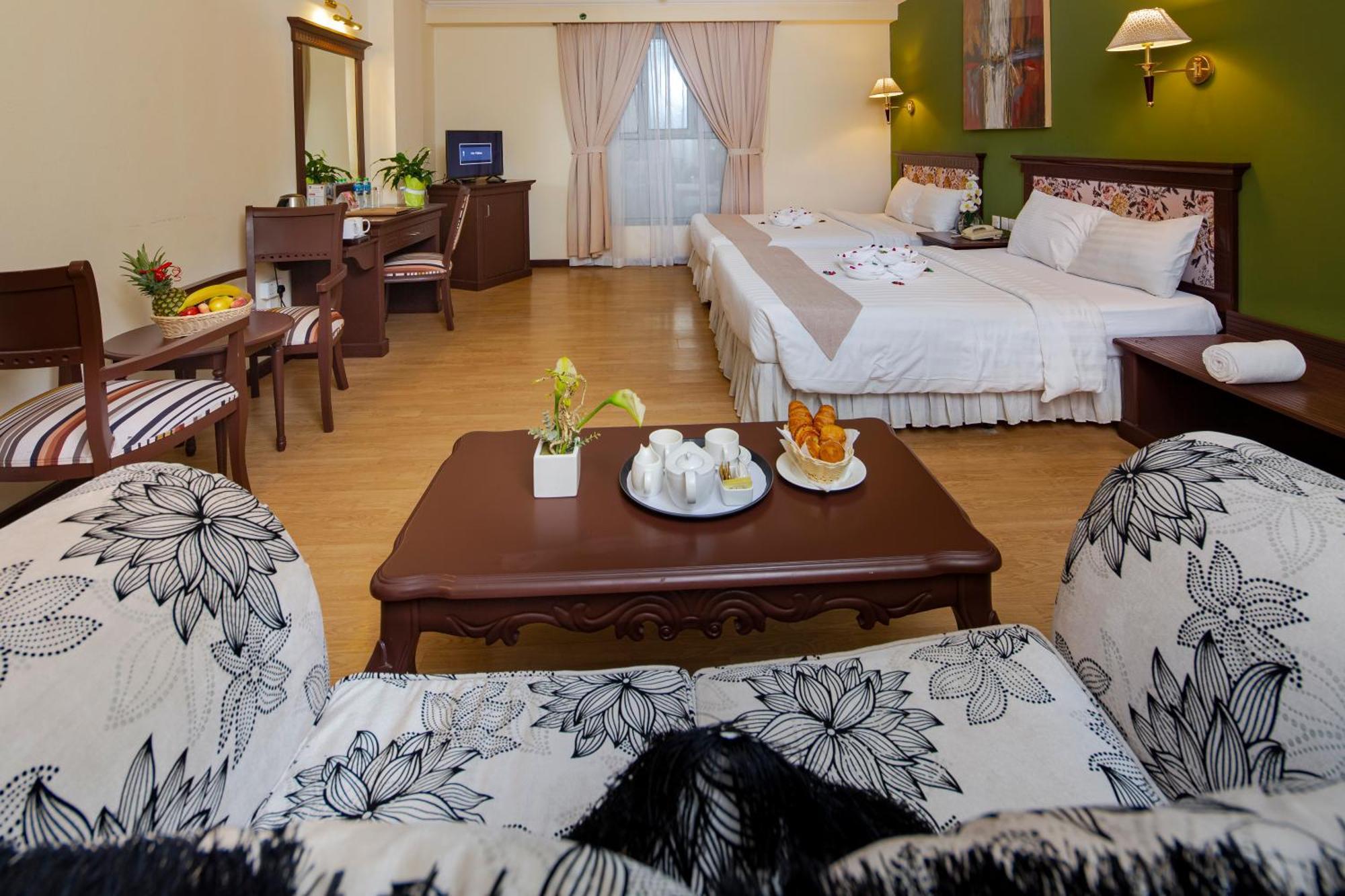 מנאמה Pars International Hotel מראה חיצוני תמונה