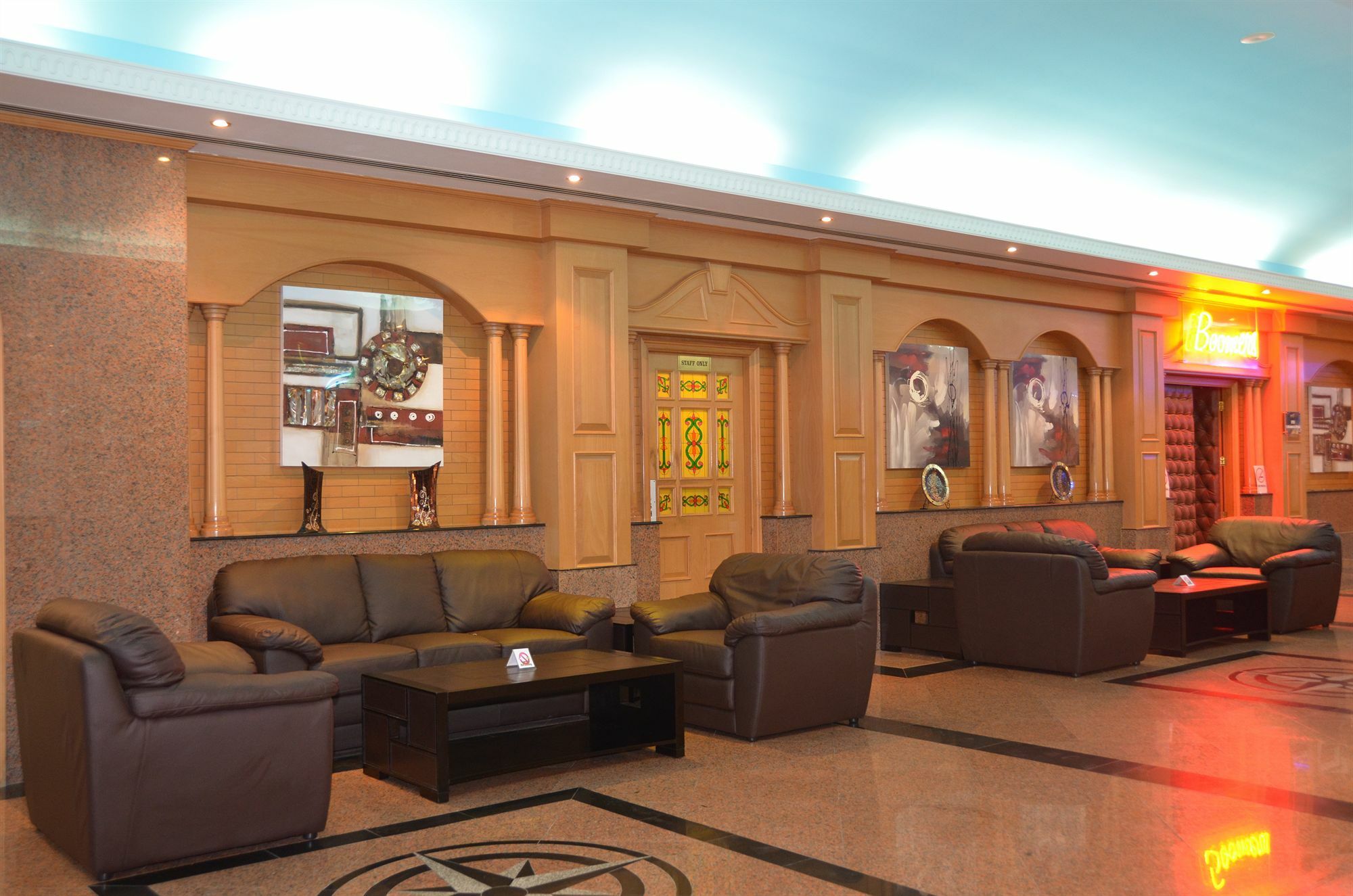 מנאמה Pars International Hotel מראה חיצוני תמונה