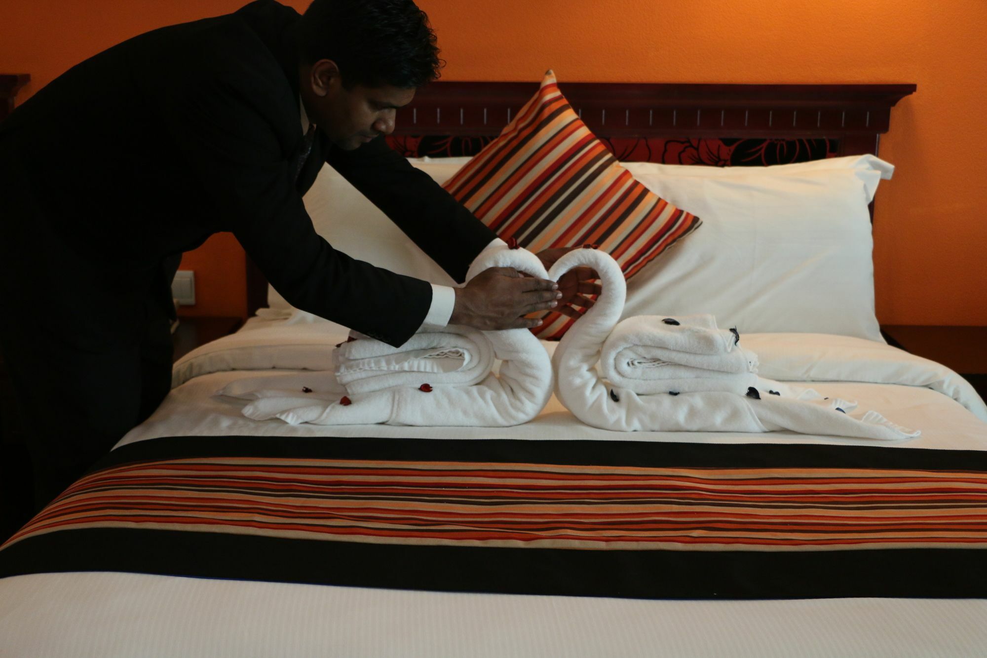 מנאמה Pars International Hotel מראה חיצוני תמונה